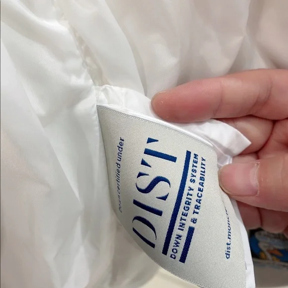 Moncler size2 - Picture 8 of 8